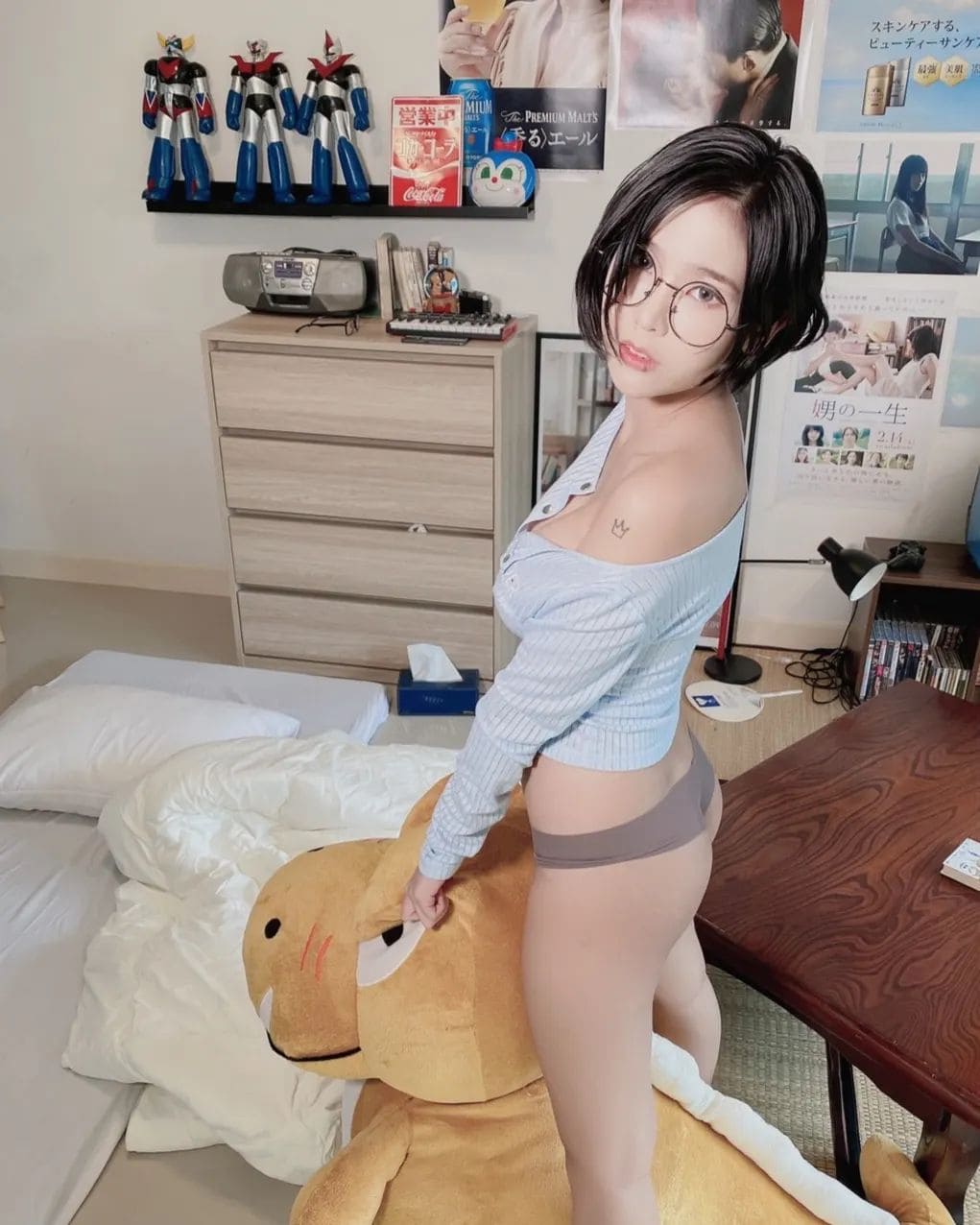 3