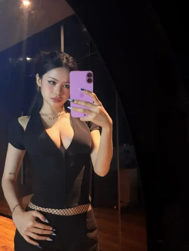 Lauryn-1