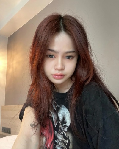 Lauryn-2